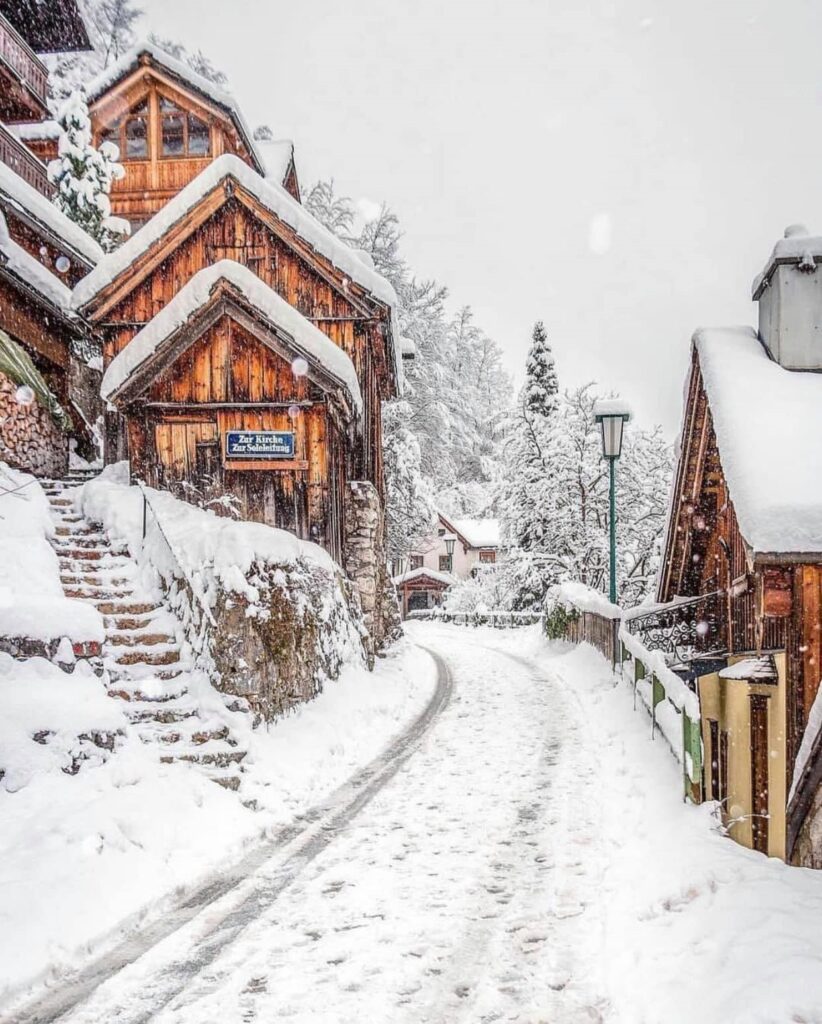 viewpoint Hallstatt winter