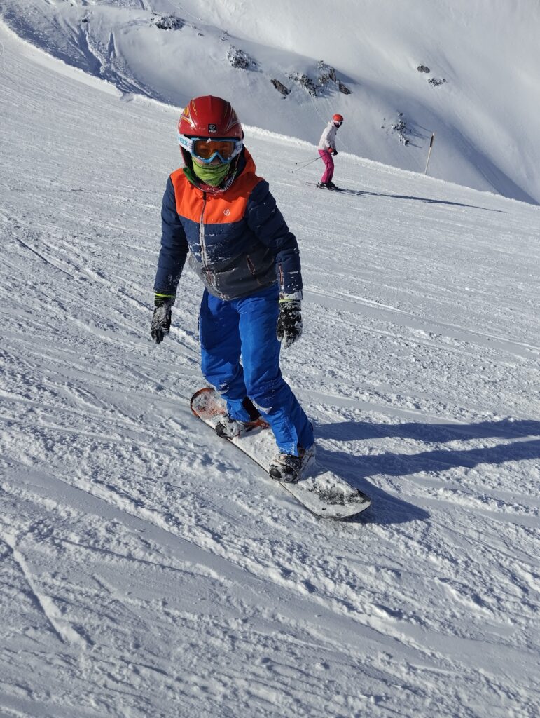 Dachstein Krippenstein snowboarding