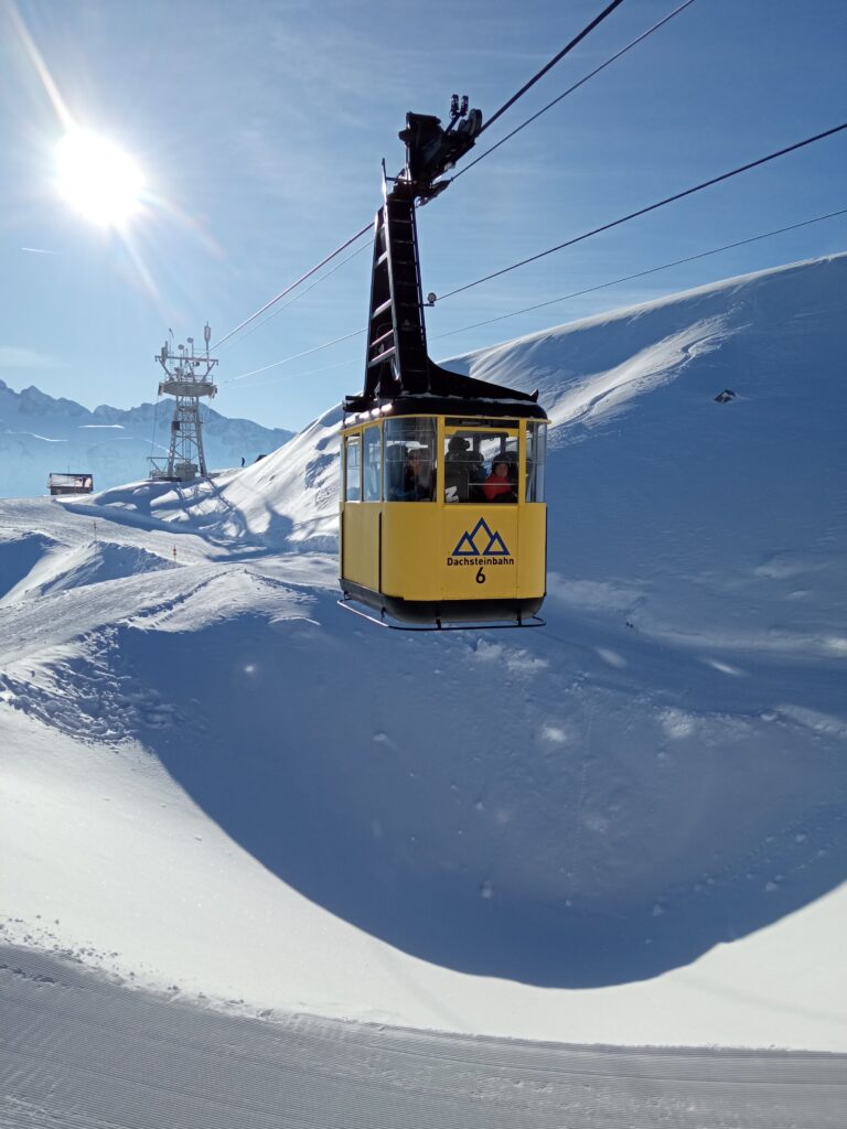 Dachstein Krippenstein yellow gondola
