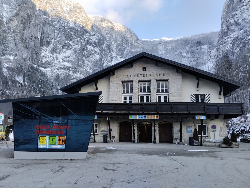 Dachstein Ice Cave World in Obertraun tickets