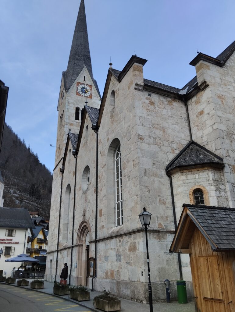Hallstatt winter - church