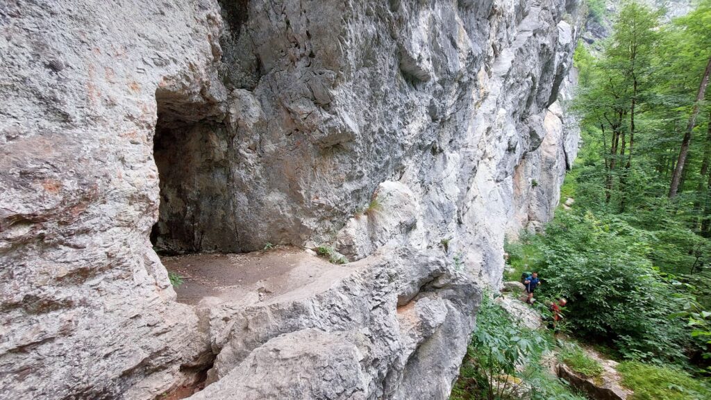 Hallstatt waterfall owls hole