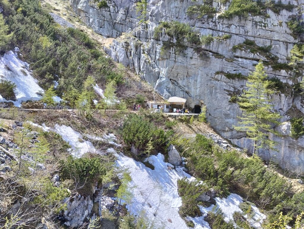 Krippenstein Dachstein Mammoth cave entrance