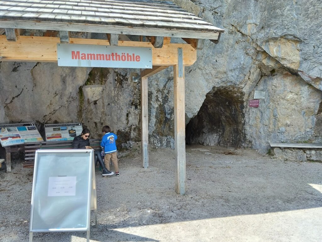 Krippenstein Dachstein Mammoth cave entrance